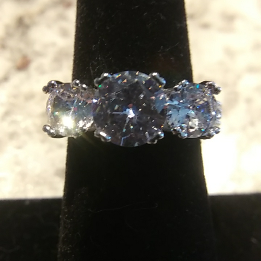 4 CT Moissanite past, present and future.